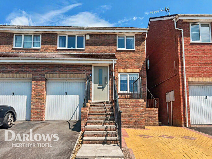 3 Bedroom Semi-Detached House For Sale In Hawthorn Drive, Merthyr Tydfil, CF47