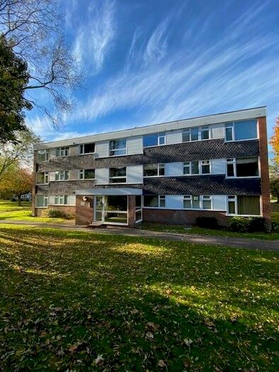 2 Bedroom Flat To Rent In Milcote Road, Solihull, B91