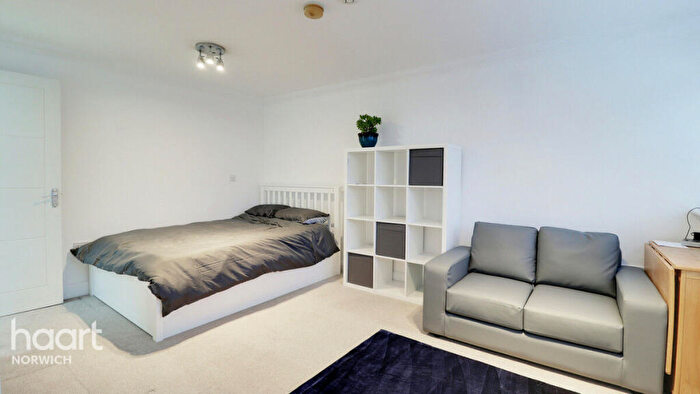 Apartment To Rent In Earlham Road, Norwich, NR2