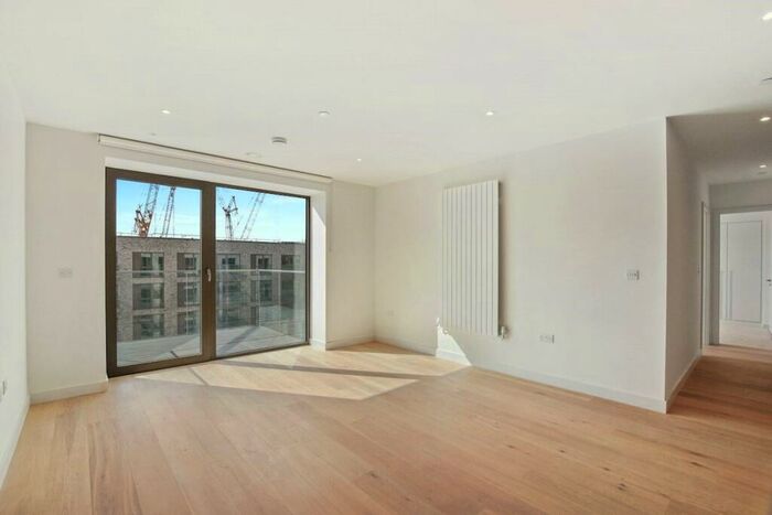 2 Bedroom Apartment To Rent In Shipwright Street, London, E16