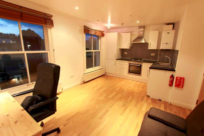 1 Bedroom Flat To Rent In Windmill Street, London, W1T