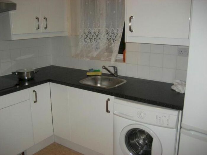 1 Bedroom Flat To Rent In Cameron Road, Ilford, IG3