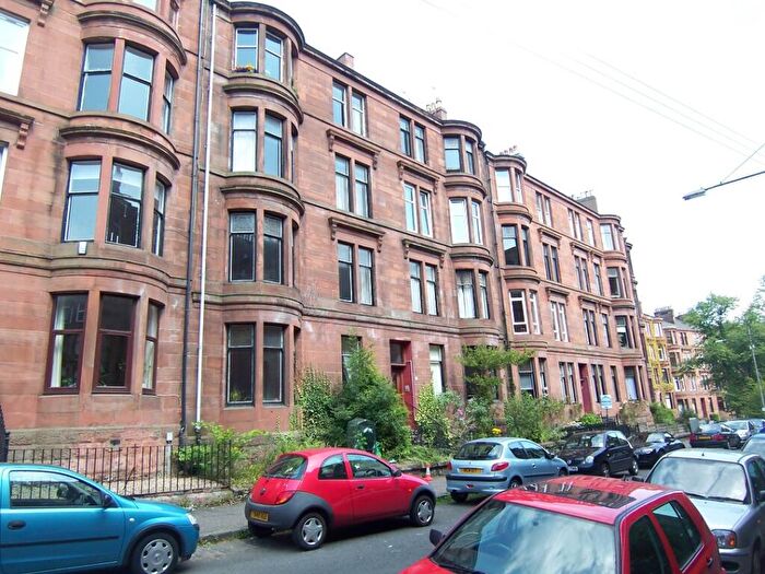 2 Bedroom Flat To Rent In Caird Drive, Flat -, Partick, Glasgow, G11