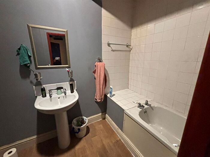 1 Bedroom Flat To Rent In Stafford Street, Willenhall, WV13