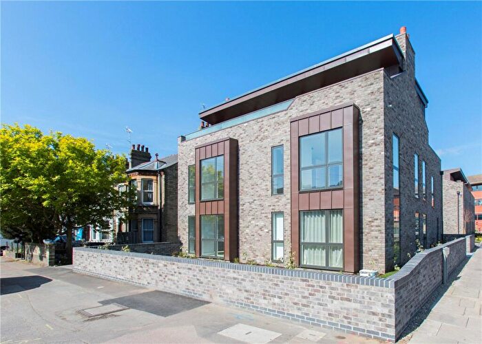 1 Bedroom Apartment To Rent In Westbrook Place, Cambridge, CB4