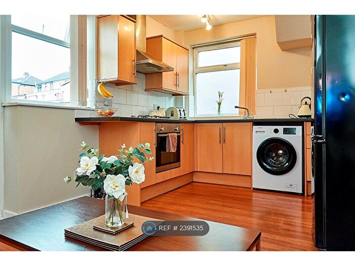 3 Bedroom Semi-Detached House To Rent In The Martyrs Close, Coventry, CV3