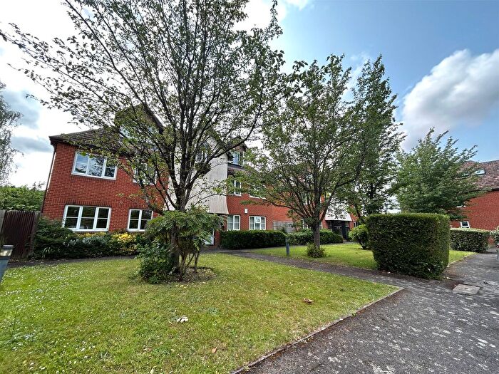 2 Bedroom Maisonette To Rent In Shinfield Road, Reading, Berkshire, RG2