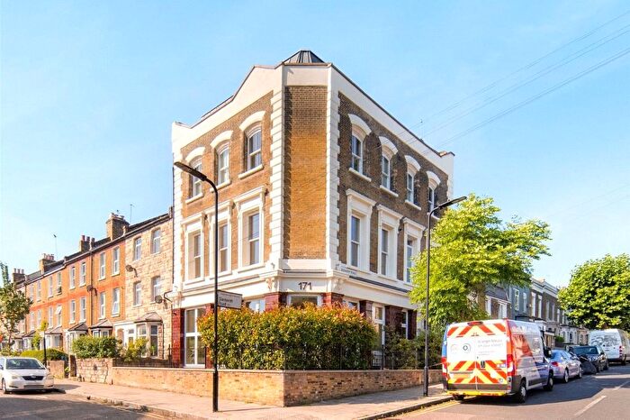 1 Bedroom Flat To Rent In Glyn Road, London, E5