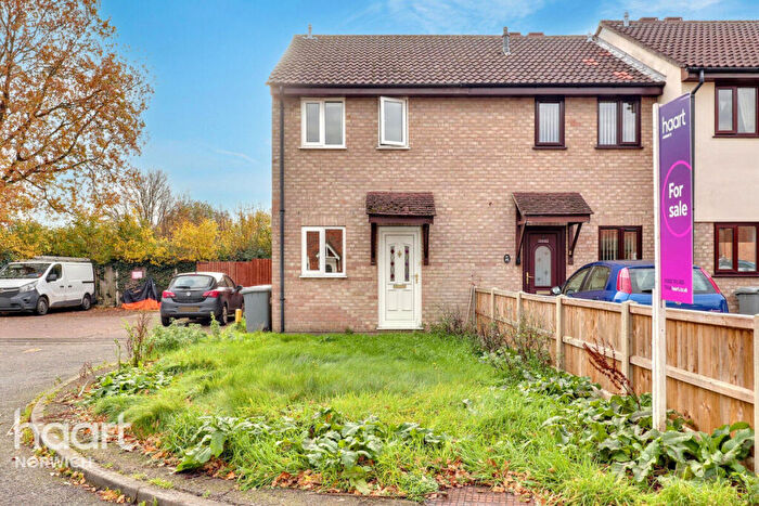 2 Bedroom End Of Terrace House For Sale In Lindley Close, Norwich, NR6