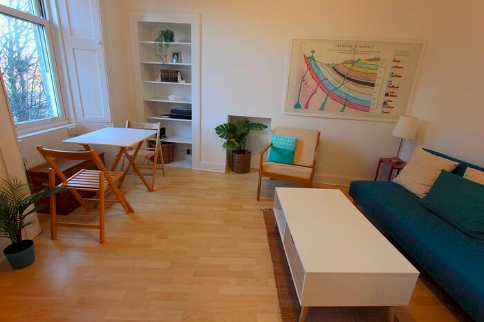 1 Bedroom Flat To Rent In Meadowbank, Edinburgh, EH8