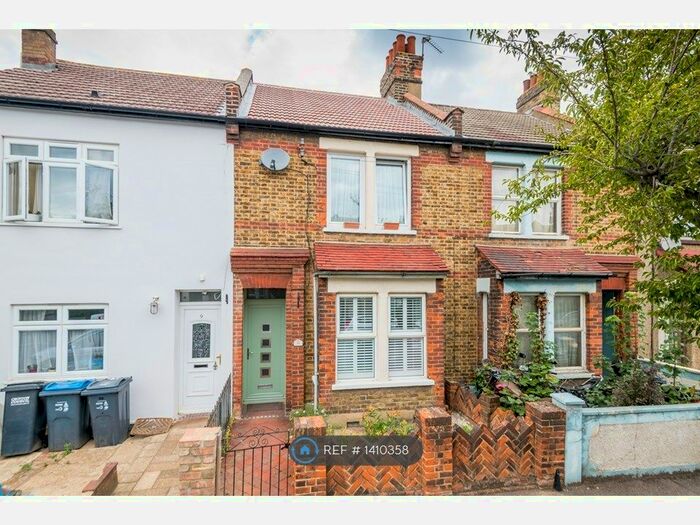 3 Bedroom Terraced House To Rent In Charnwood Road, London, SE25