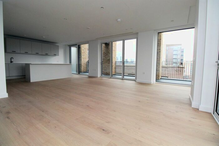 2 Bedroom Flat To Rent In Jubilee Walk, London, WC1X
