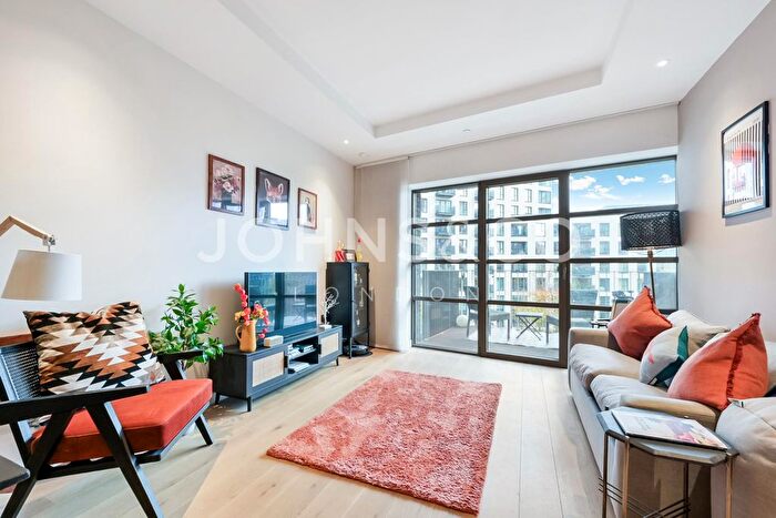 1 Bedroom Flat For Sale In Kent Building, London City Island, E14