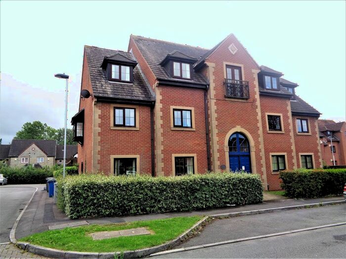 2 Bedroom Flat To Rent In Hay Leaze, Brimsham Park, South Gloucestershire, BS37