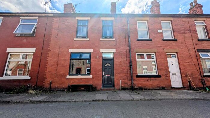 2 Bedroom House For Sale In Lytherton Avenue, Cadishead, Manchester, M44