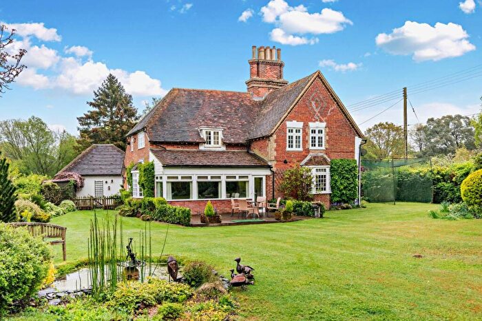 3 Bedroom Detached House For Sale In Shipley Hills Road, Meopham, Gravesend, Kent, DA13