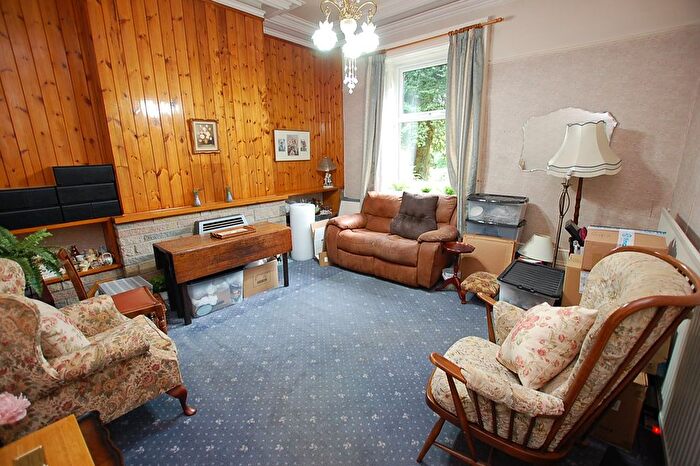3 Bedroom Terraced House For Sale In Oaken Clough Terrace, Ashton-Under-Lyne, Greater Manchester, OL7