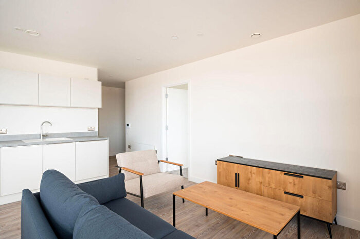 3 Bedroom Flat To Rent In The Kell, Gillingham Gate Road, Gillingham, ME4