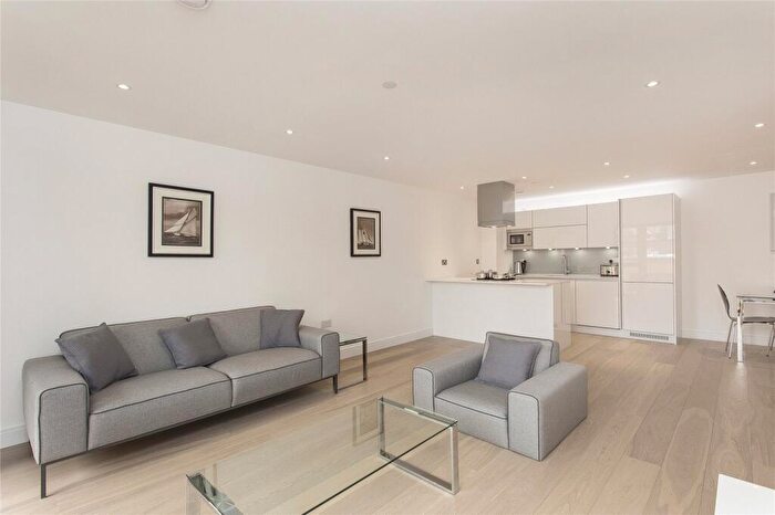 3 Bedroom Apartment To Rent In Commercial Street London, E1