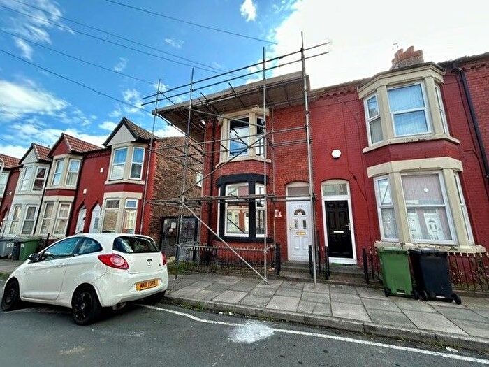 2 Bedroom End Of Terrace House To Rent In Paterson Street, Birkenhead, CH41