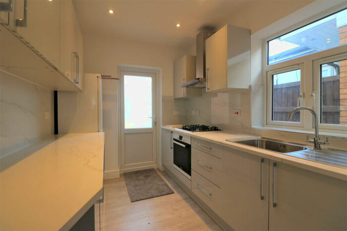 4 Bedroom Terraced House To Rent In Wensleydale Avenue, Ilford, Essex, IG5