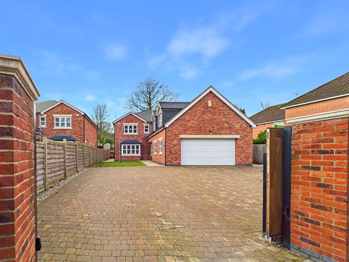 4 Bedroom Detached House For Sale In Longdale Lane, Ravenshead, Nottinghamshire, NG15