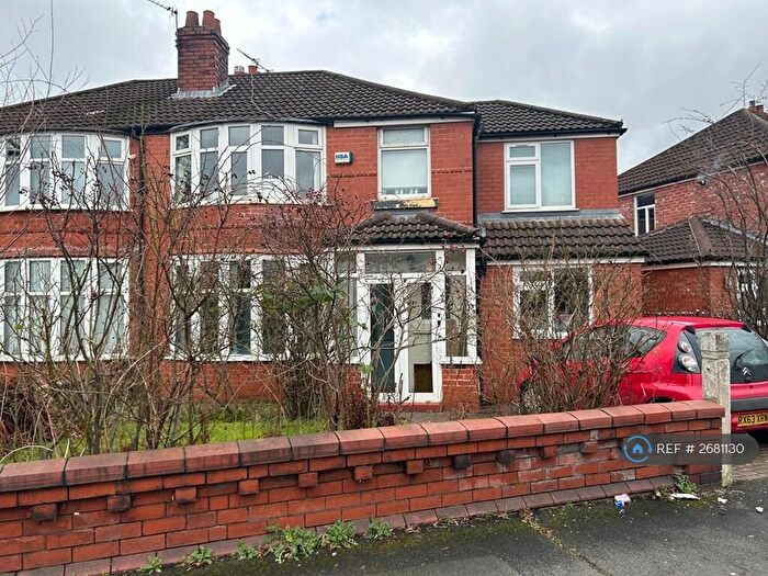 6 Bedroom Semi Detached House To Rent In Yew Tree Road, Manchester, M14