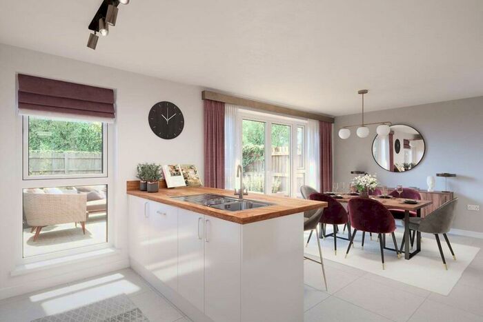 4 Bedroom Detached House For Sale In Stourbridge Road, Bromsgrove, B61