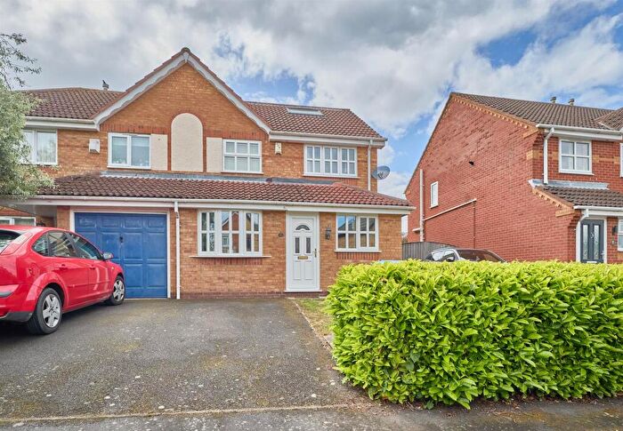 4 Bedroom Semi-Detached House For Sale In Cotman Drive, Hinckley, LE10