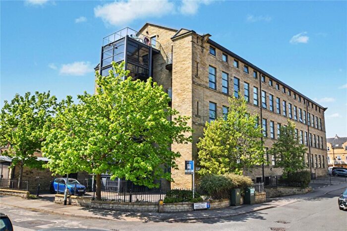 2 Bedroom Apartment For Sale In Cavendish Court, Drighlington, Bradford, West Yorkshire, BD11