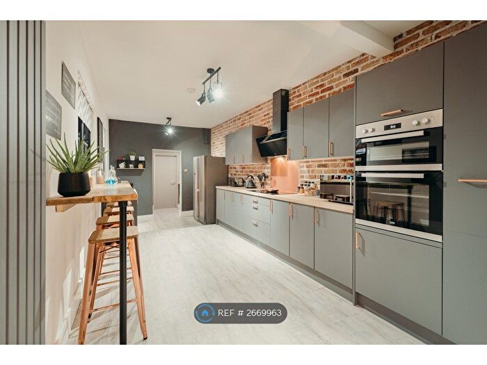 5 Bedroom Terraced House To Rent In Stretton Road, Leicester, LE3