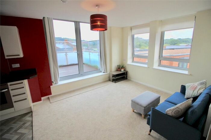 2 Bedroom Flat To Rent In Dun Street, Sheffield, South Yorkshire, S3