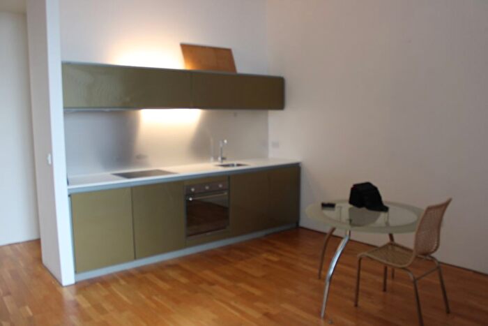 1 Bedroom Flat For Sale In Lilycroft Road, Bradford, BD9