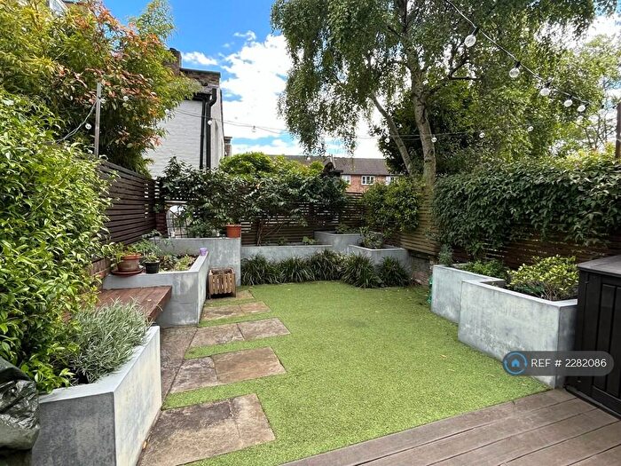 3 Bedroom Terraced House To Rent In Fortnam Road, London, N19