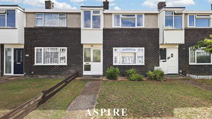 3 Bedroom Terraced House For Sale In Shepeshall, Basildon, SS15