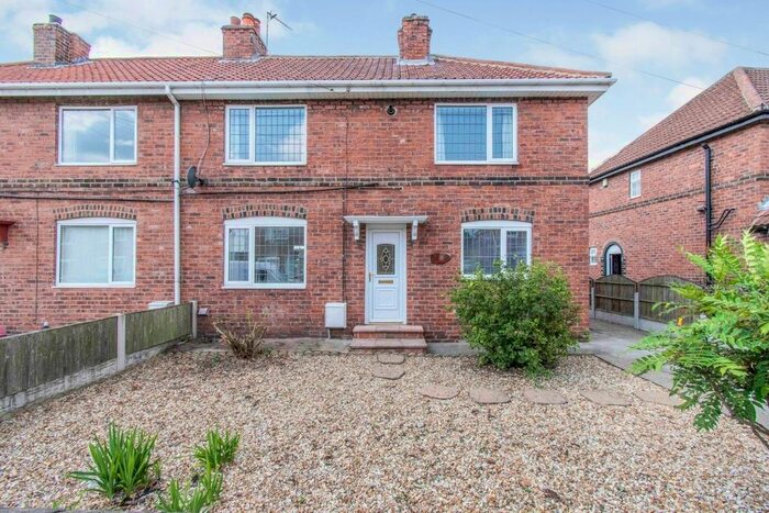 3 Bedroom Semi-Detached House To Rent In Galway Avenue, Bircotes, Doncaster, South Yorkshire DN11