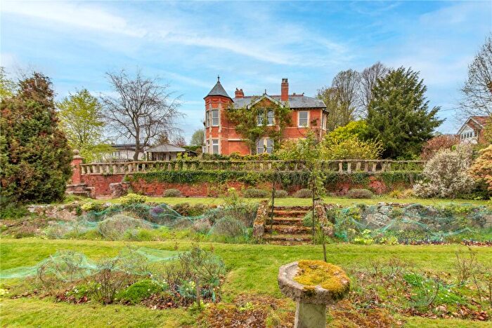 5 Bedroom Detached House For Sale In Croft Lane, Newbury, Berkshire, RG14