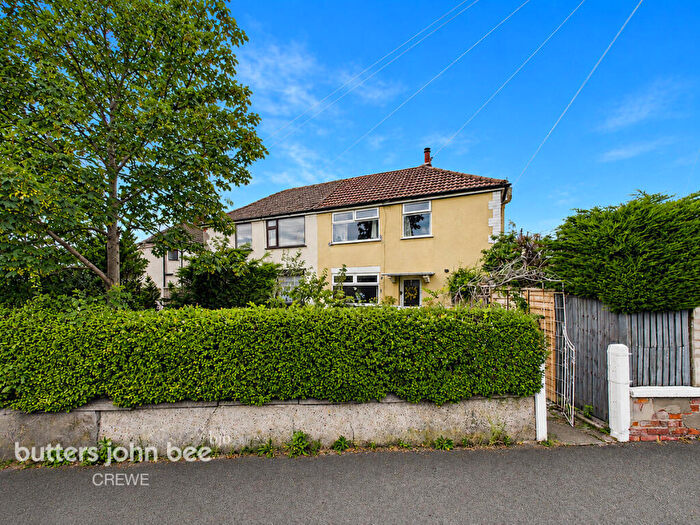 3 Bedroom Semi Detached House For Sale In Holland Street, Crewe, CW1