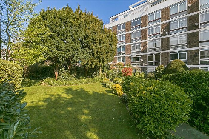 Studio To Rent In Upper Richmond Road, Putney, SW15