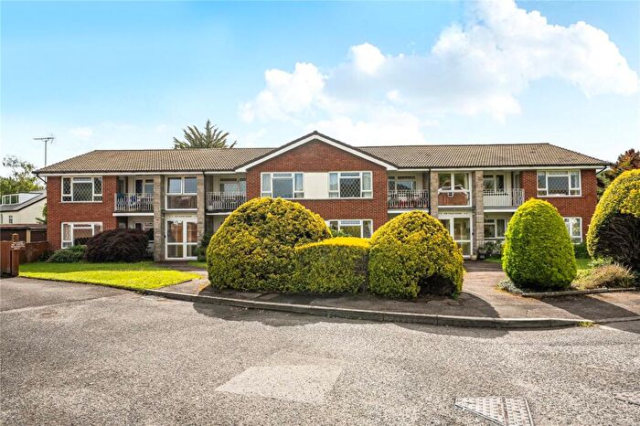 2 Bedroom Flat For Sale In Sid Vale Close, Sidford, Sidmouth, Devon, EX10