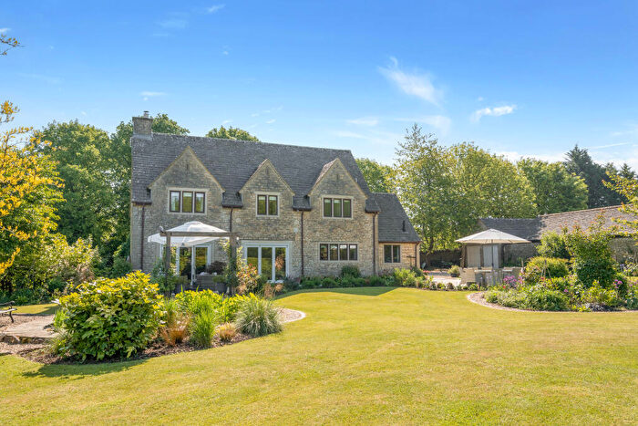 4 Bedroom Detached House For Sale In West Littleton Road, West Littleton, SN14