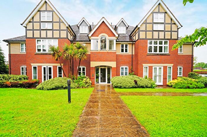 2 Bedroom Flat To Rent In Widney Road, Knowle, Solihull, West Midlands, B93