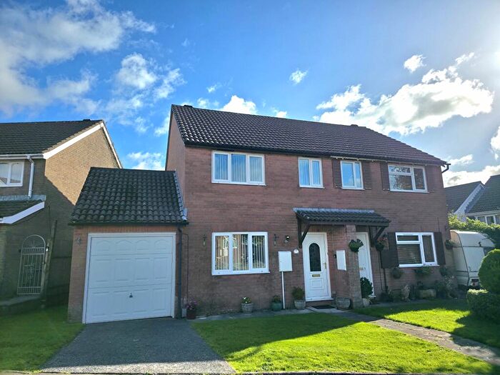3 Bedroom Semi Detached House For Sale In Heol Gwenallt, Gorseinon, Swansea, City And County Of Swansea., SA4