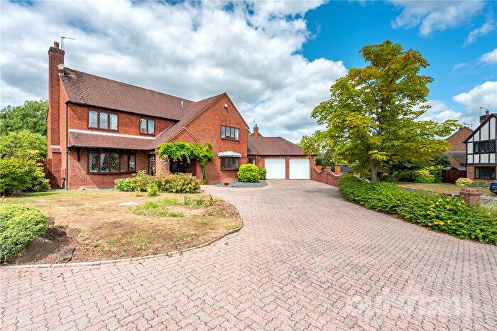 4 Bedroom Detached House For Sale In Hither Green Lane, Redditch, Worcestershire, B98
