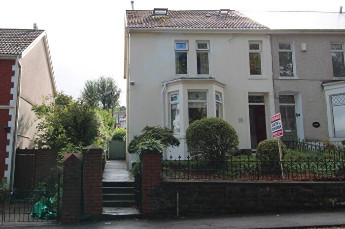 4 Bedroom Semi-Detached House For Sale In Brynmawr Place, Maesteg, Bridgend., CF34