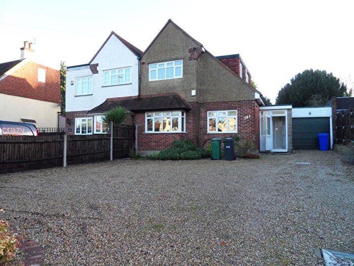 4 Bedroom Semi-Detached House To Rent In Reigate Road, Epsom, KT17