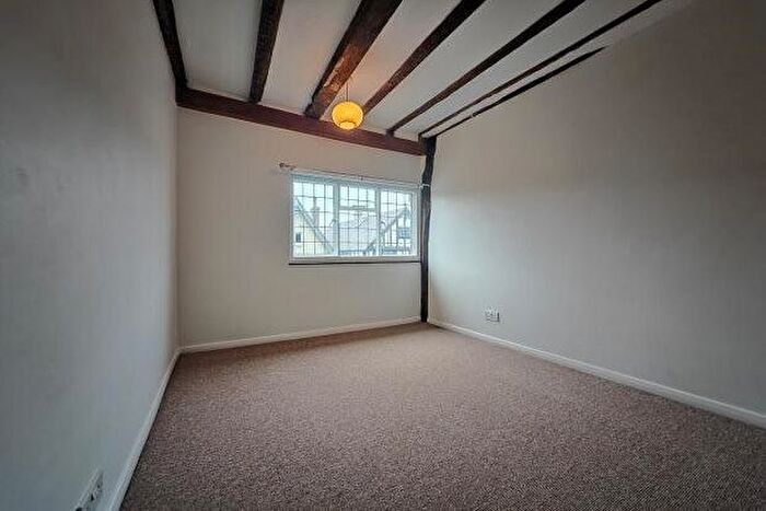 2 Bedroom Flat To Rent In High Street, Mayfield, TN20