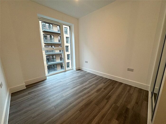 2 Bedroom Flat To Rent In Citrine House, Colindale Garden, London, NW9