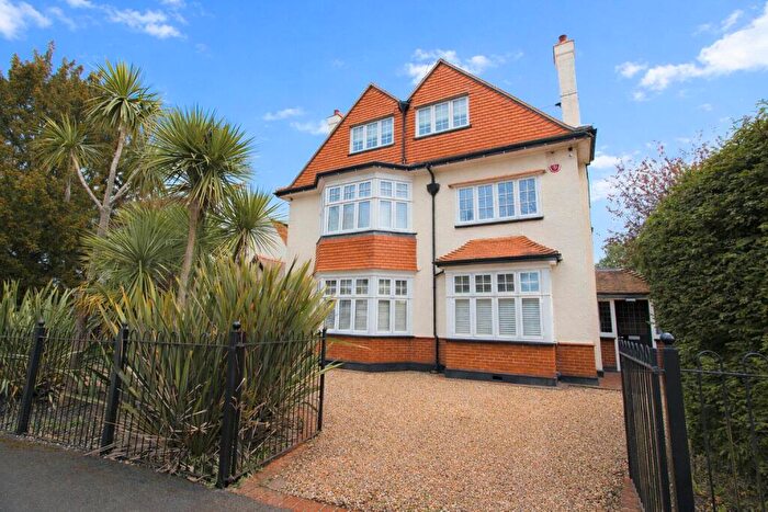 5 Bedroom Detached House For Sale In Mayfield Road, South Sutton, SM2