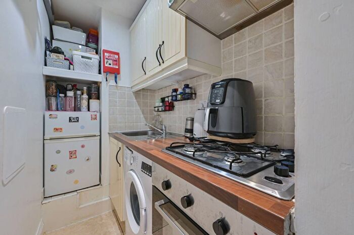 1 Bedroom Flat For Sale In Fellows Road, Swiss Cottage, London, NW3